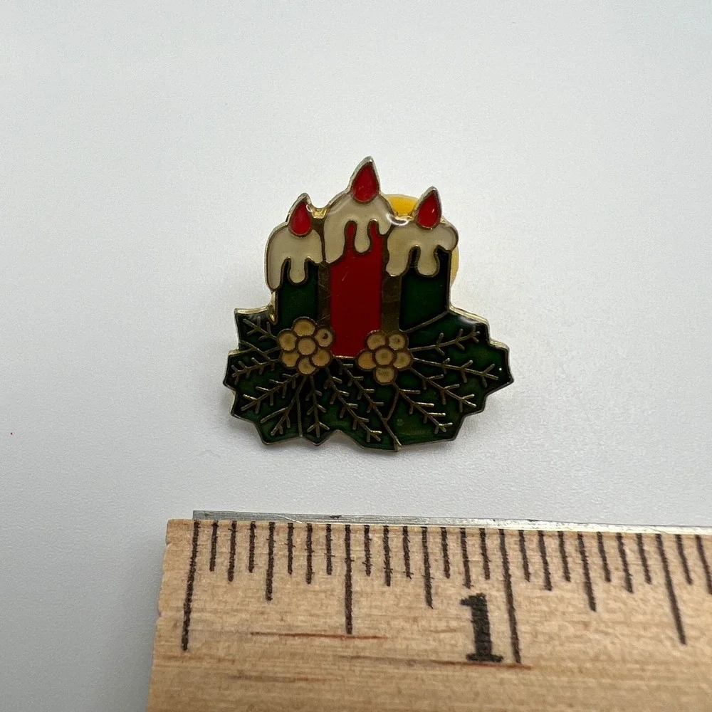 Vintage Candle Brooch Green Red Gold Enamel‎ Made in Taiwan